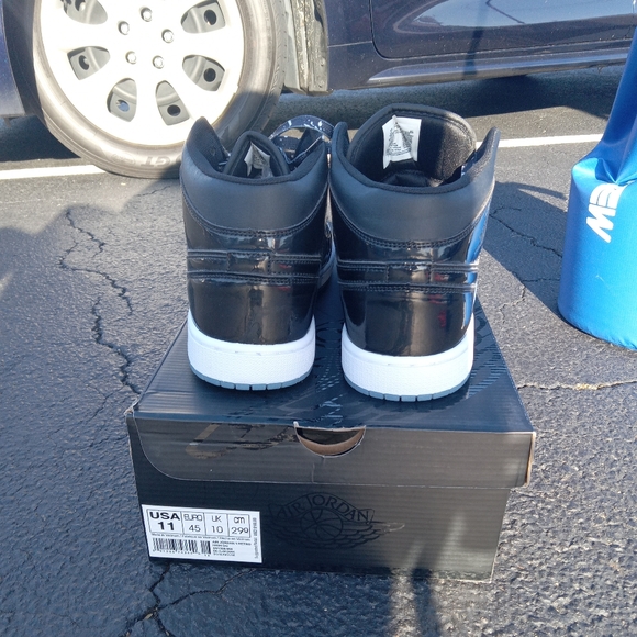 Air Jordan 1 Mid SE, 'Space Jam' - Picture 3 of 5